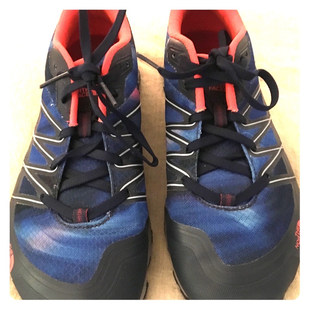 Women’s Brand new North Face Running shoes
